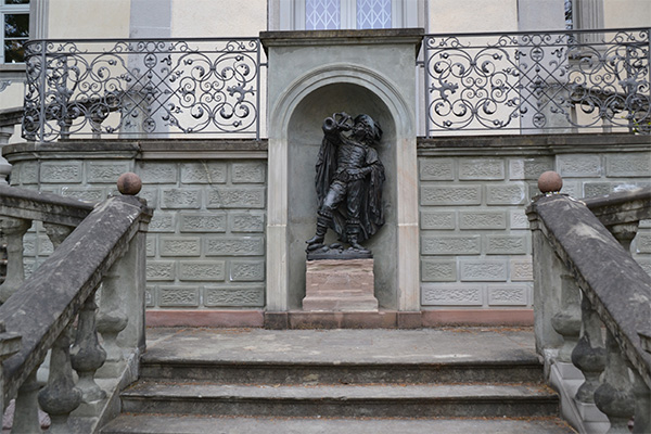 Bad Säckingen kalder sig "Trompeterstadt" på grund af Joseph Victor Von Scheffels eipske digt "Der Trompeter von Säckingen".