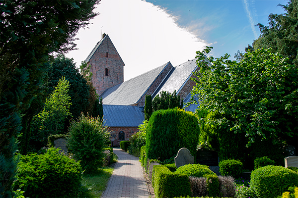 Kirken St. Nicolai ligger i bydelen Boldixum.