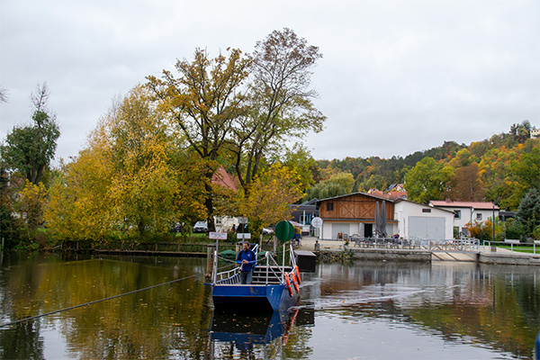 Kabelfærge over floden Saale. Bad Kösen.