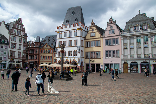 Hauptmarkt er Triers naturligt omdrejningspunkt.