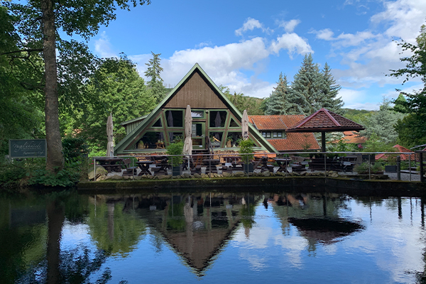 Det gamle jernsmederi fra 1700-tallet, Nagalhütte, er omdannet til restaurant.