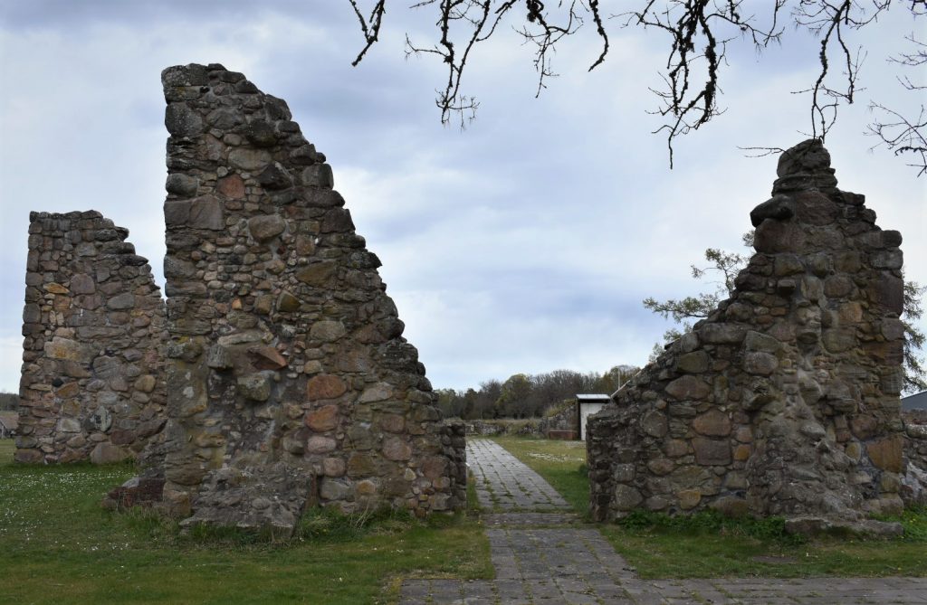 Kronobäcks klosterruin i Mönsterås