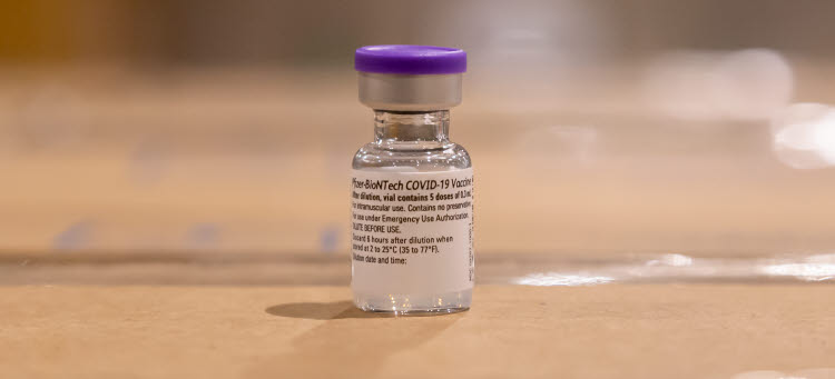 Burk med Covid-19 vaccin
