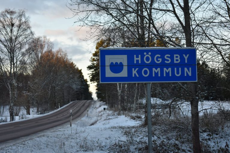 Högsby kommun vägskylt