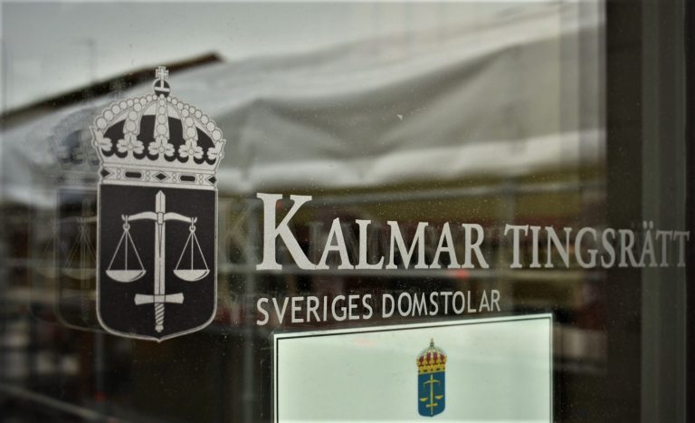 Entrédörr till Kalmar Tingsrätt