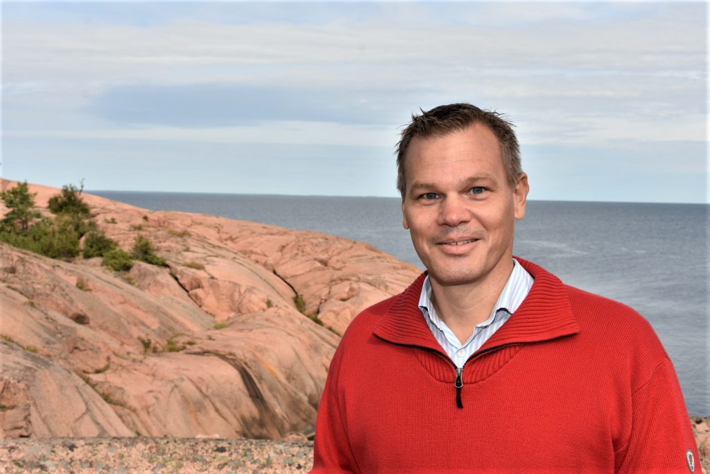 Andreas Erlandsson (S), kommunstyrelsens ordförande i Oskarshamns kommun, på Blå Jungfrun.