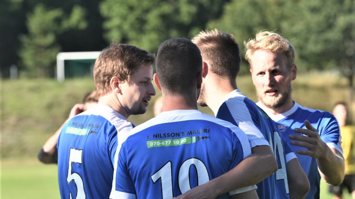 Skönt jubel i Kristdala: IF Ariel körde över Skede IF i fotbollsfemman Skönt jubel i Kristdala: IF Ariel körde över Skede IF i fotbollsfemman