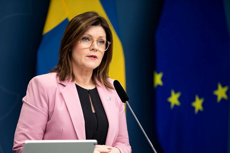 Eva Nordmark (S) på regeringskansliets pressbriefing