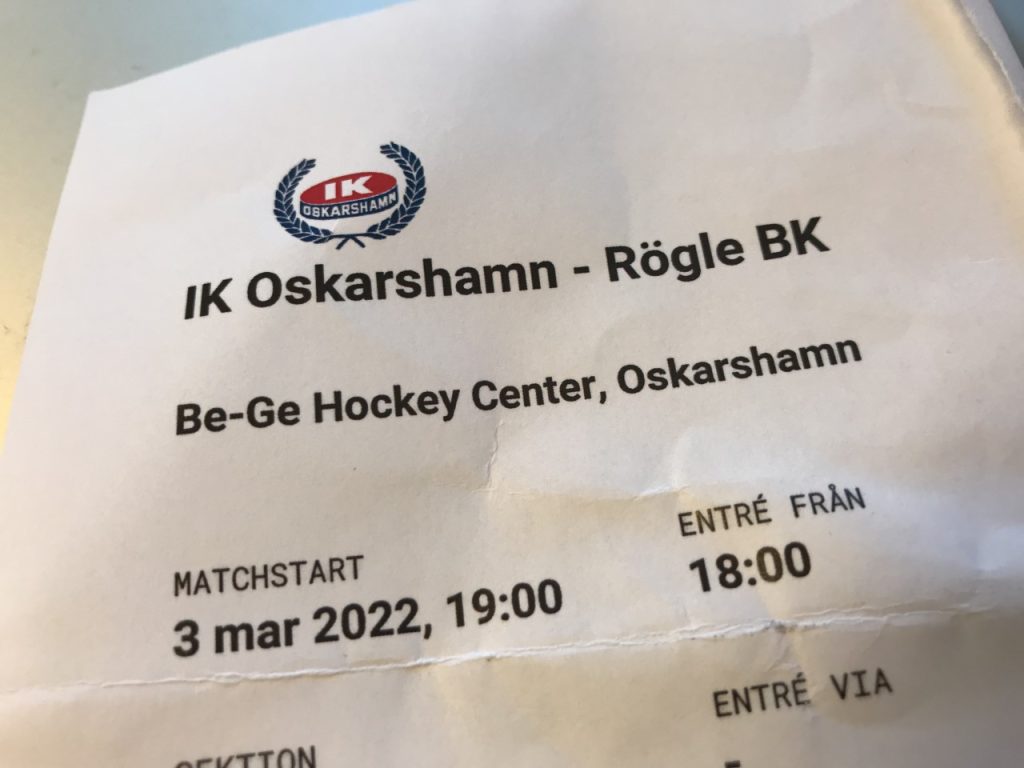 Bild på en hockeybiljett