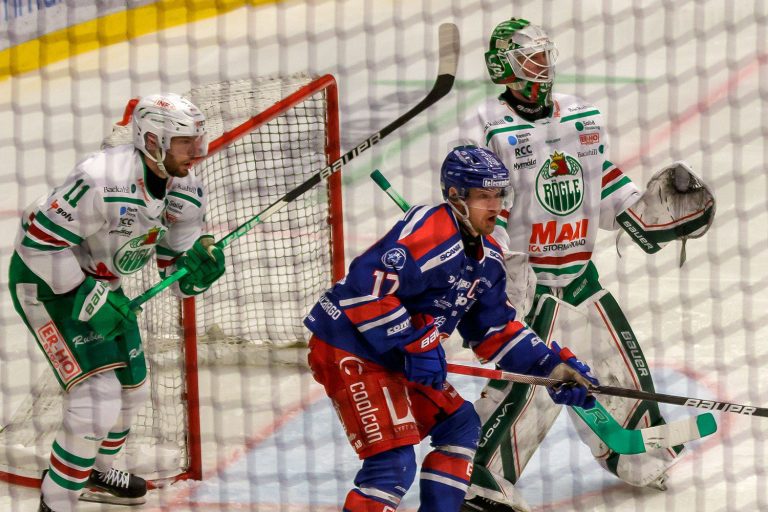 Jonas Engström, IK Oskarshamn, i en kvartsfinal mot Rögle BK