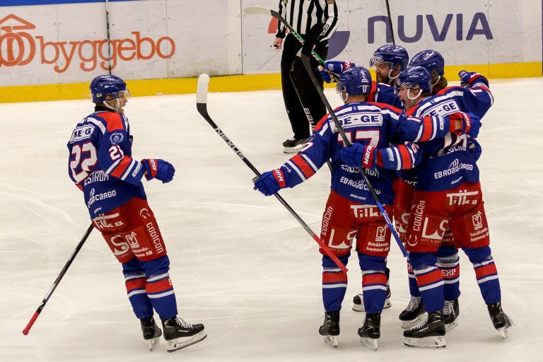 Jubel i IK Oskarshamn i en kvartsfinal mot Rögle BK