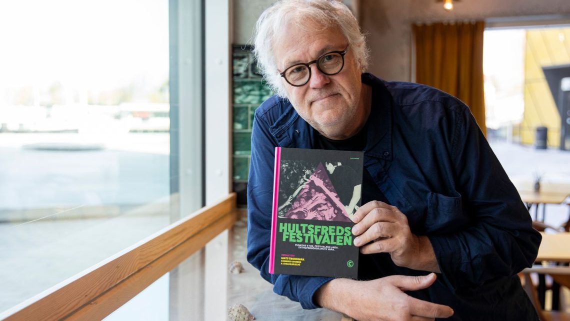 Mats Trondman med sin nya bok