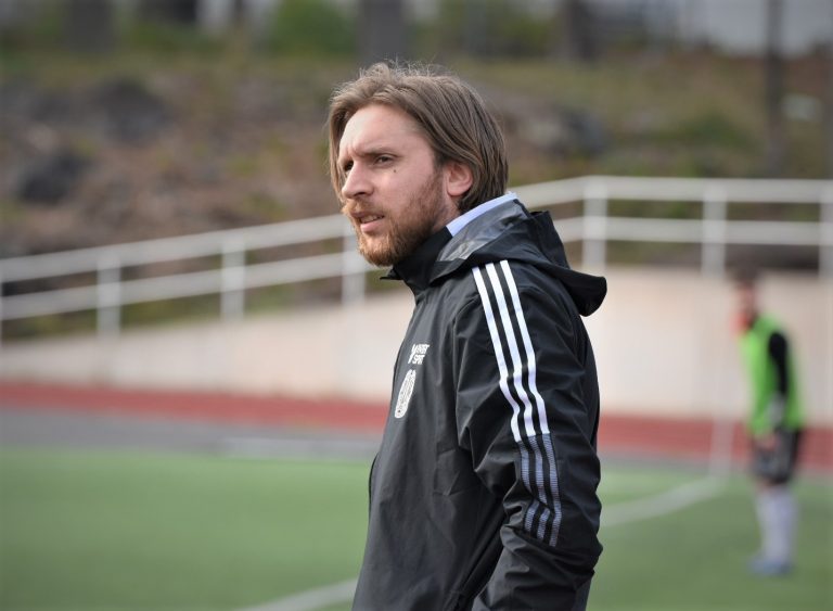 Daniel Ahonen, assisterande tränare i Oskarshamns AIK