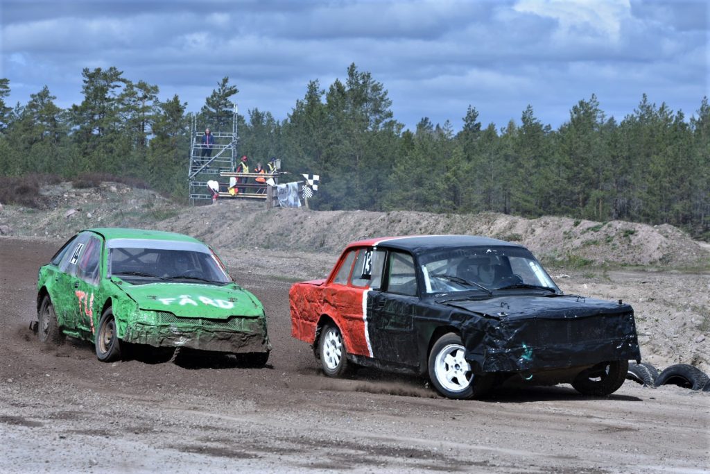 Folkracetävling på Solkustbanan i Forshult, utanför Oskarshamn. Foto: Peter A RosénFolkracetävling på Solkustbanan i Forshult, utanför Oskarshamn. Foto: Peter A Rosén