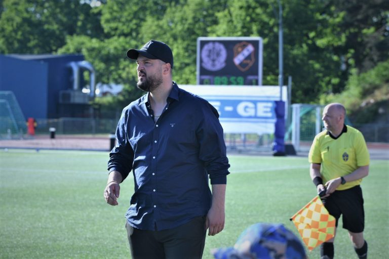 Agim Hasani, huvudtränare i Oskarshamns AIK