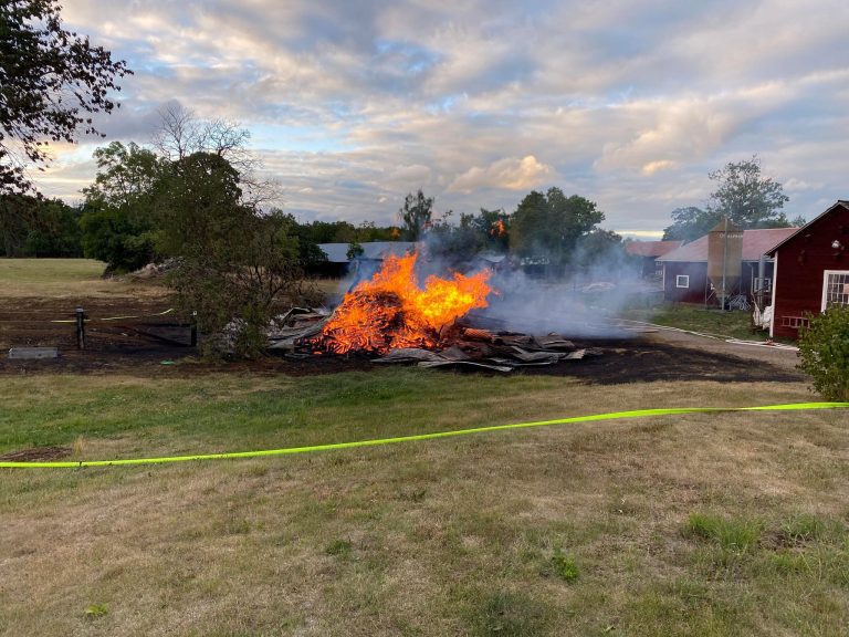 Brand i Träthult mellan Fagerhult och Högsby