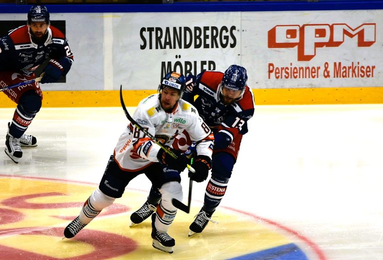 Robert Rosén i Växjö och Jiri Smejkal i IK Oskarshamn