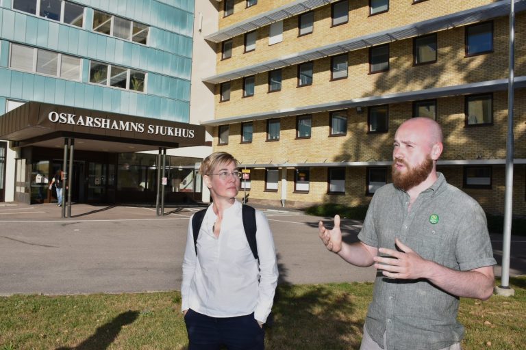 Caroline Axelsson (MP) och Max Troendlé (MP)