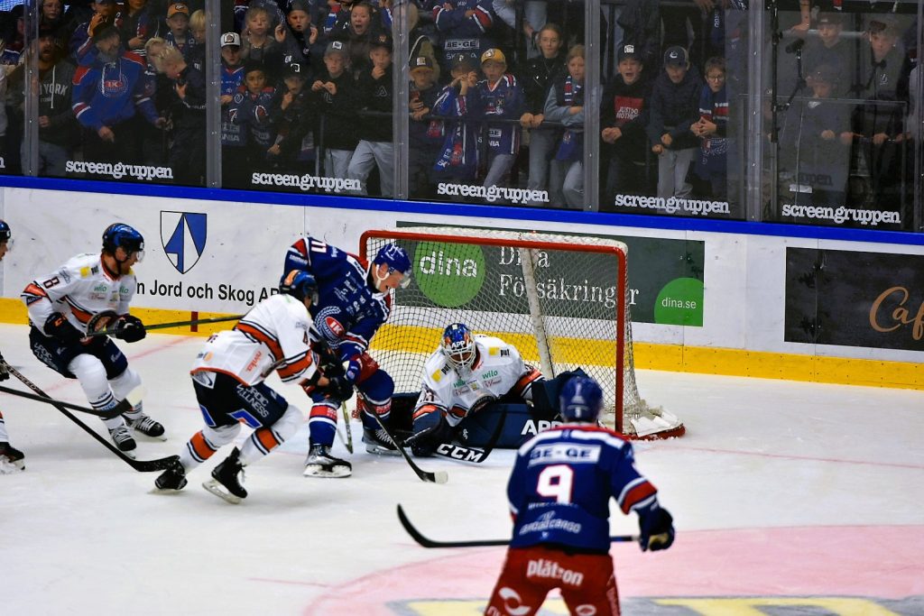 Sekvens från match mellan IK Oskarshamn och Växjö