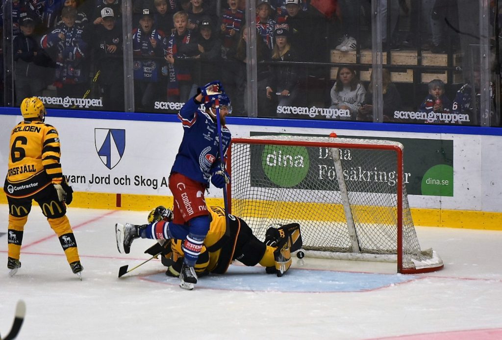 Jiri Smejkal kvitterar till 1-1 i en hemmamatch mot Skellefteå AIK