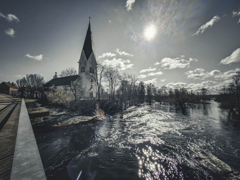 Kyrkan i Högsby