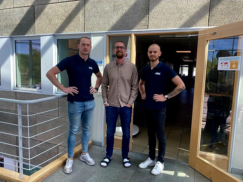  Lärarna Gustav Hagman, Max Skedebäck och Marcus Åström är nöjda med eventet ”Kul att se så många företagare ta chansen att hitta nya anställda och att eleverna fick visa sina färdigheter”
