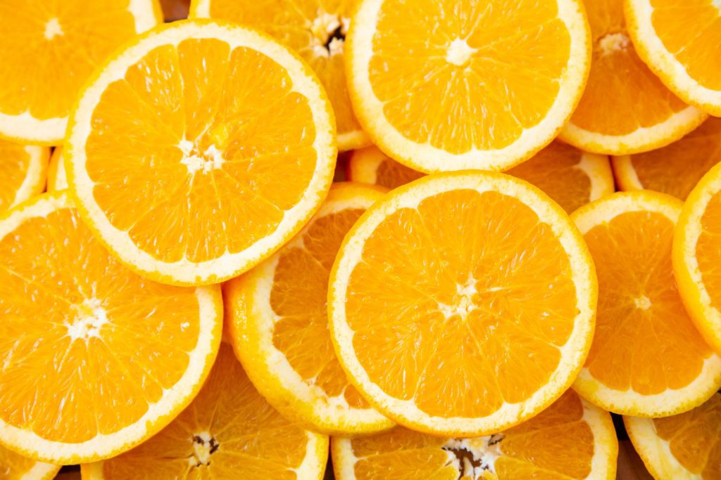 Skivor med apelsiner
