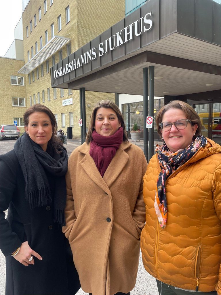 Lena Granath (V), Angelica Katsanidou (S) och Karin Helmersson (C).