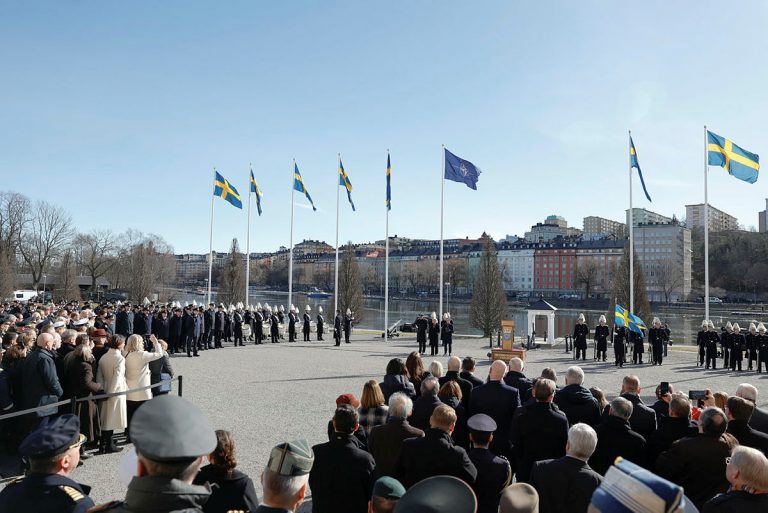 Flaggceremoni Karlbergs slott