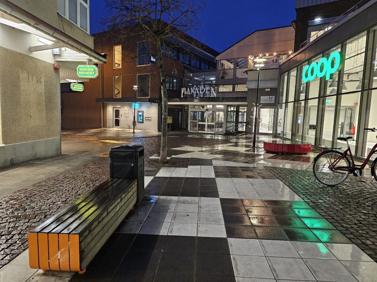 Systembolaget, Flanaden och Coop i Oskarshamn