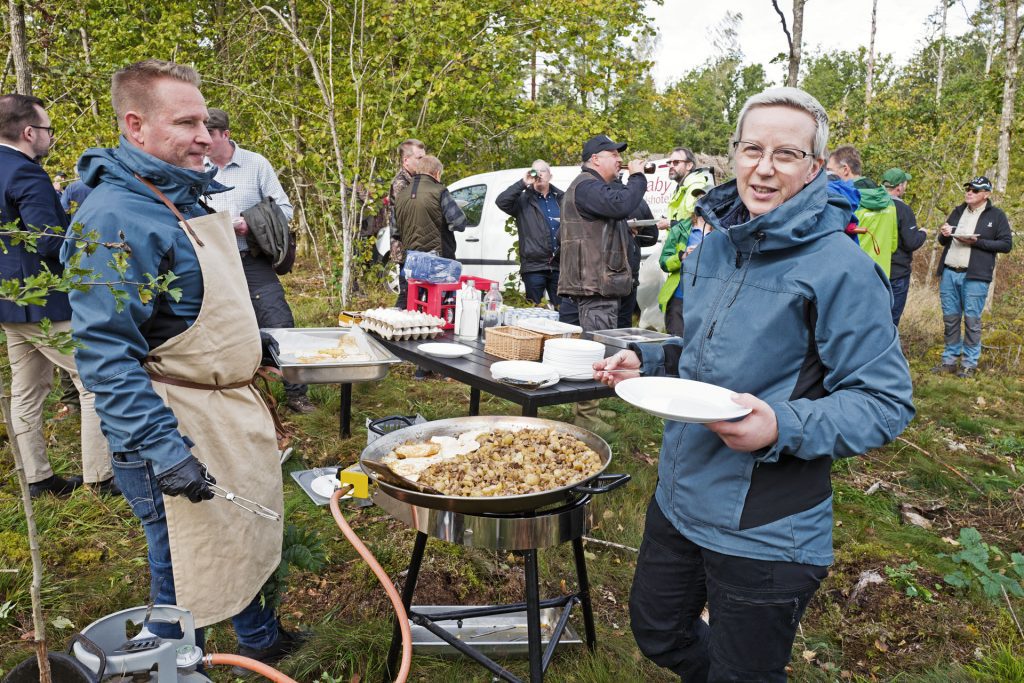 Staby Gårdshotell stod för vildmarkslunchen