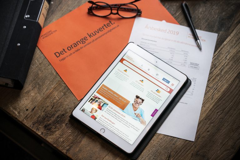 Det orange kuvertet från Pensionsmyndigheten