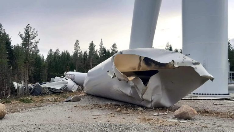 Vindkraftsolycka i Viksjö där Nordex vindturbin modell N149. 4.0-4.5 den 16 juli 2022 kollapsade efter bara en månad i bruk. Foto: Vindkraftsupplysningen
