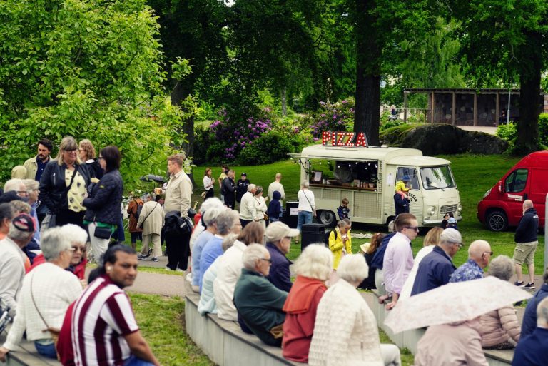 Nationaldagsfirande i stadsparken