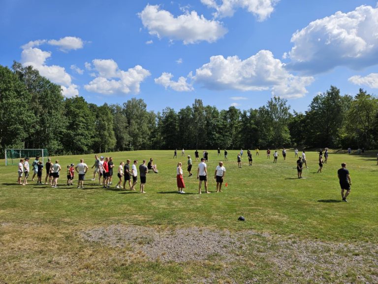 Saxtorp vann årets brännbollsturnering mellan byarna i vackra Bråbygden. Foto: Bråbygdens Intresseförening