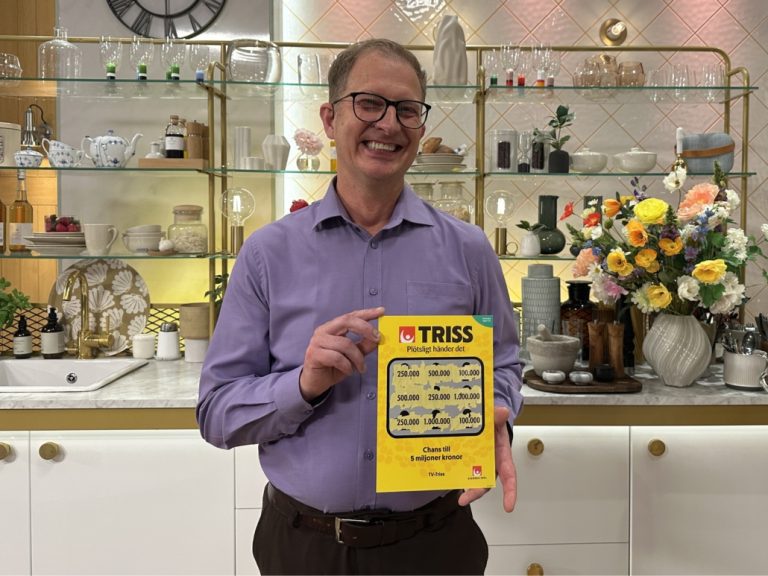 Erik skrapade fram en Trissvinst i TV4 Nyhetsmorgon. Foto: Svenska Spel