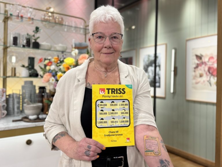 Christa skrapade fram en Trissvinst i TV4 Nyhetsmorgon. Foto: Svenska Spel