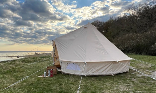 Glamping telt til haven og lejren: Her er de bedste glampingtelte