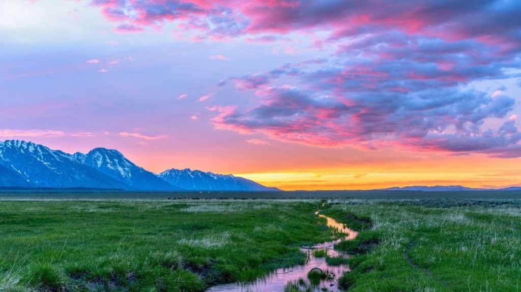 Visualizing a calm place to reduce stress
