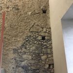 Aero pulitura di parete di appartamento con pietra a vista 08