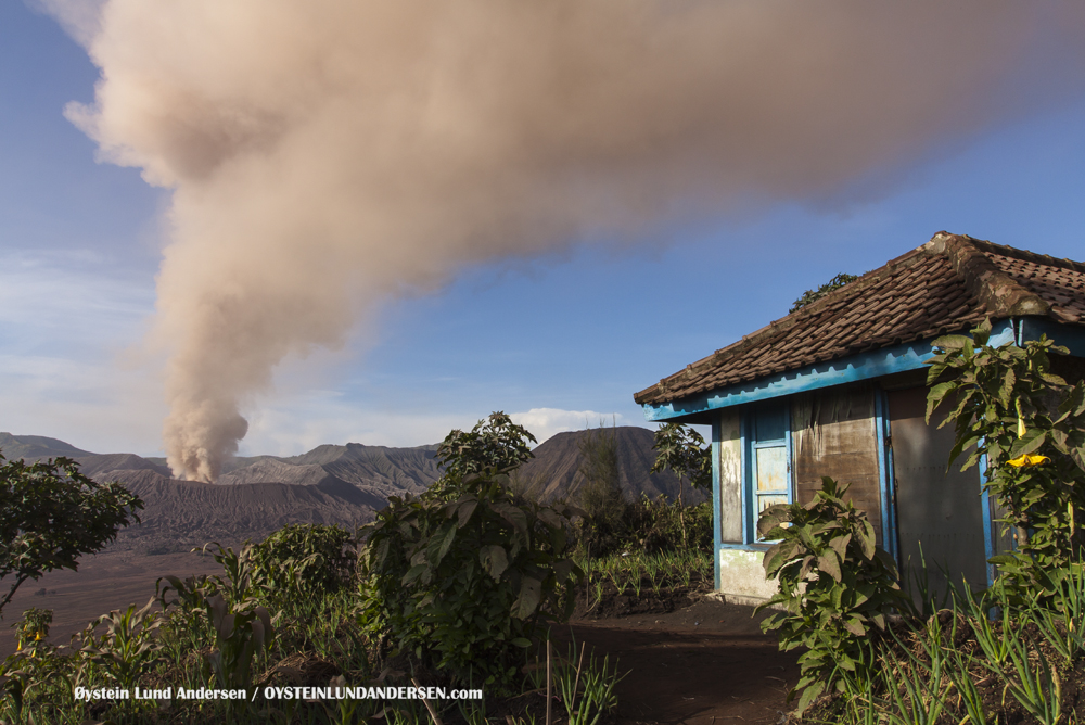 Bromo Eruption 2010 Indonesia