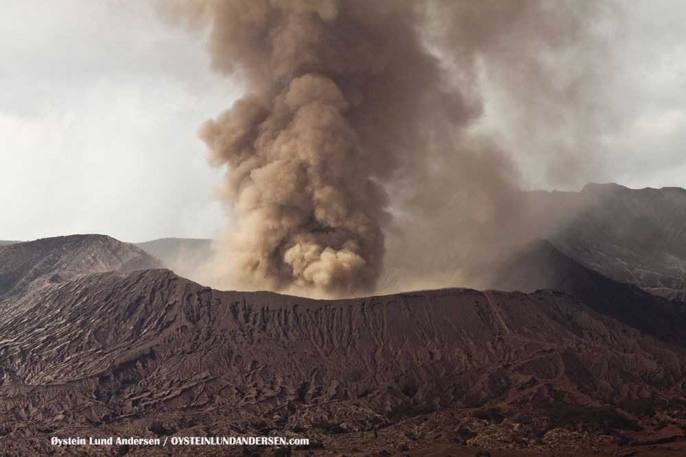 Bromo Eruption 2010 Indonesia