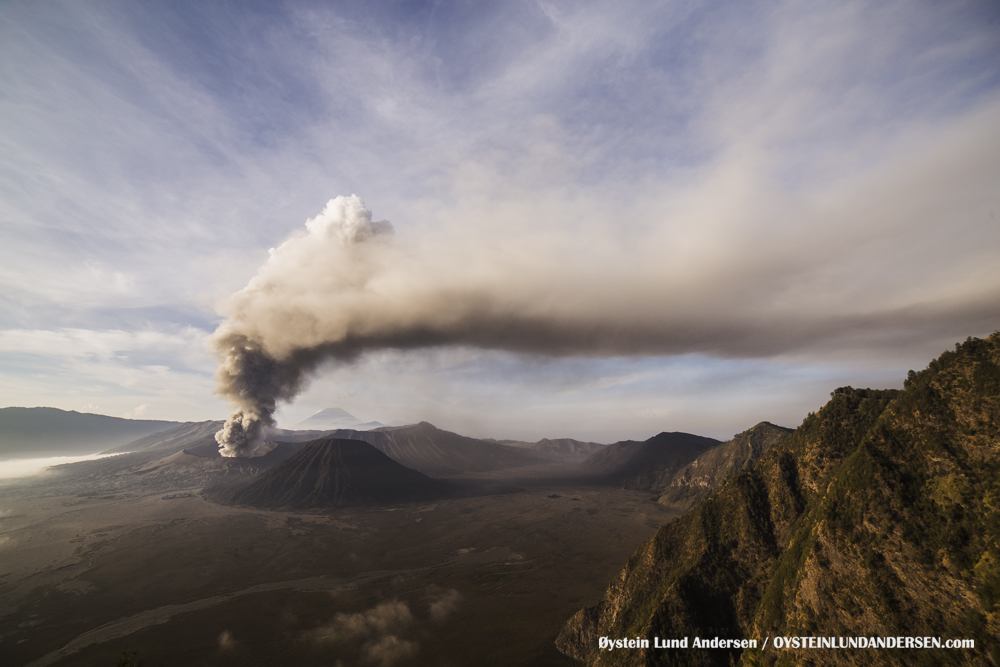 Bromo Eruption December 2015 Indonesia Java ash-plume