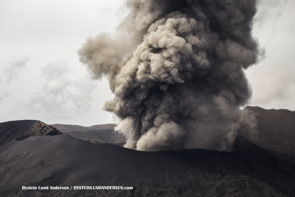 Bromo Eruption 2015 Indonesia ash