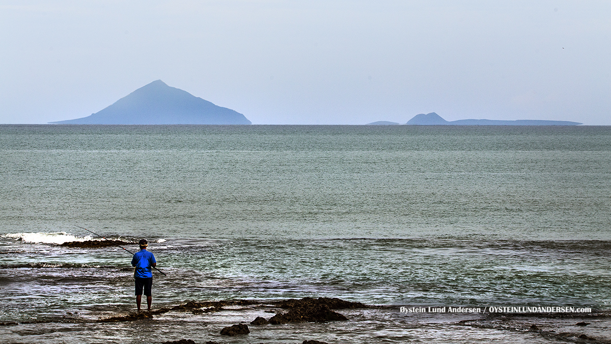 Krakatau krakatoa volcano Indonesia geology Sunda Strait 2016 West java