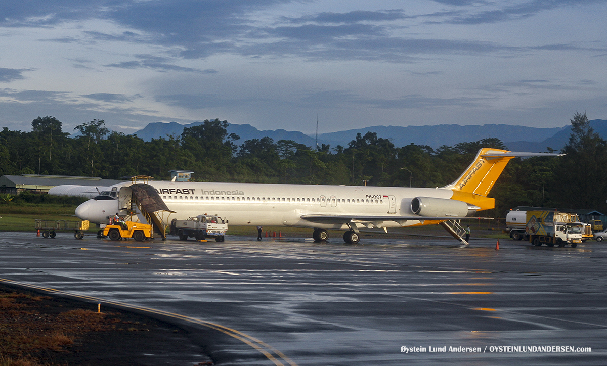 MD82 (PK-OCT) timika airport papua spotting