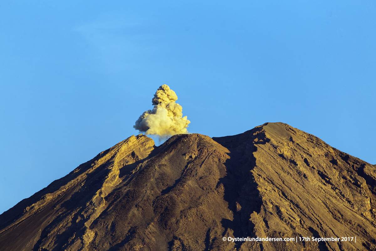 Semeru volcano eruption 2017 lumajang indonesia gunungapi semeru