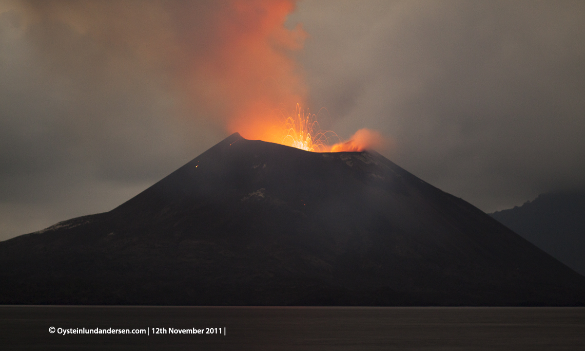 Krakatau Krakatoa 2011 eruption volcano ash Øystein Andersen