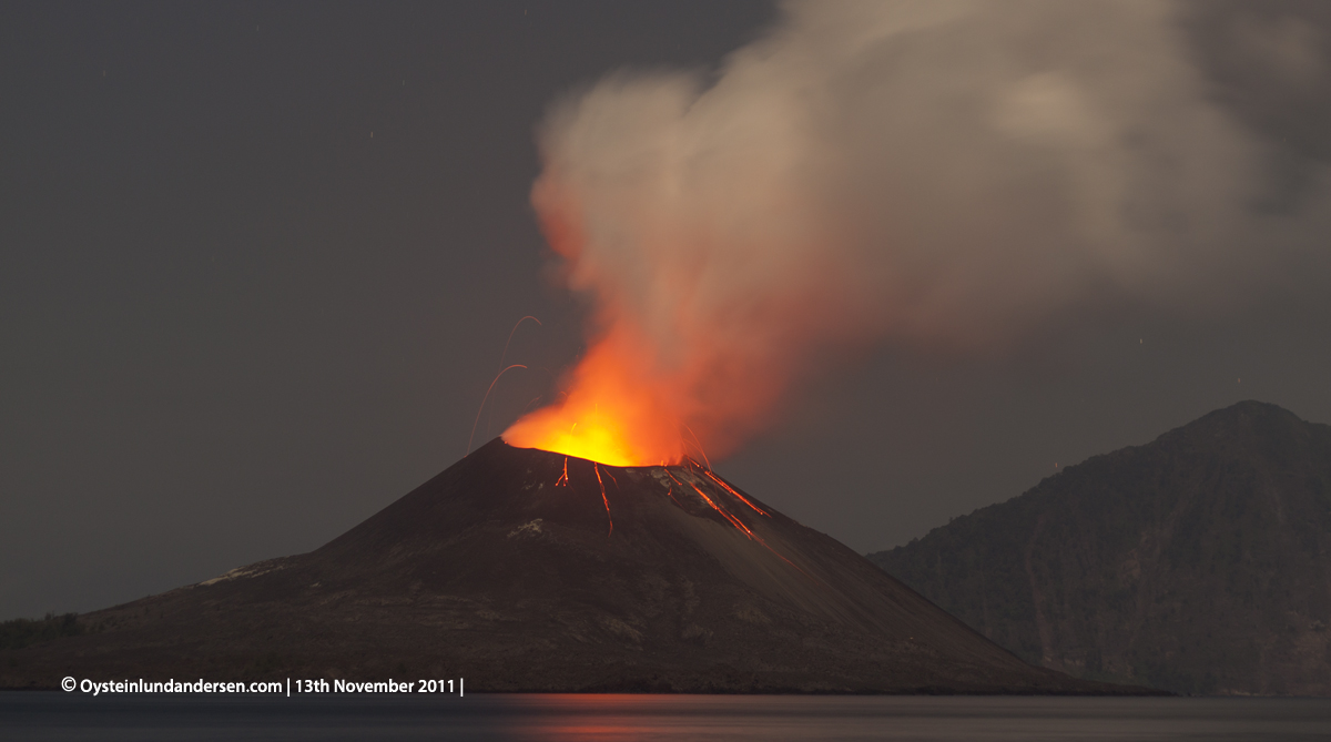 Krakatau Krakatoa 2011 eruption volcano ash Øystein Andersen