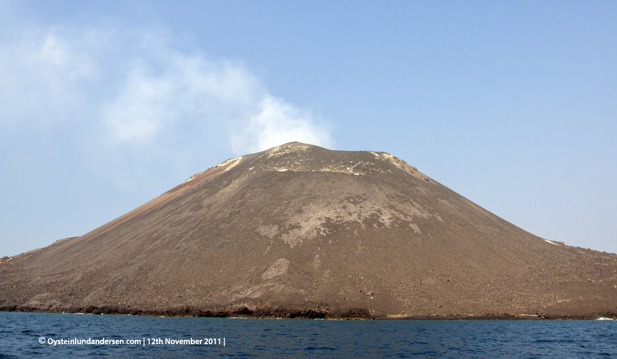 Krakatau Krakatoa 2011 eruption volcano ash Øystein Andersen